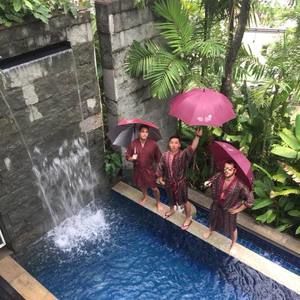 Meet your Posher, Peter